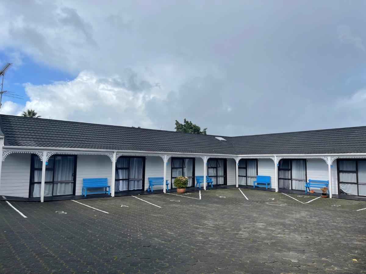Papakura Pioneer Motor Lodge & Motel Exterior photo